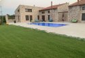 ideal investment project to run out as airbnb project and properties with communal swimming pool with good rental return